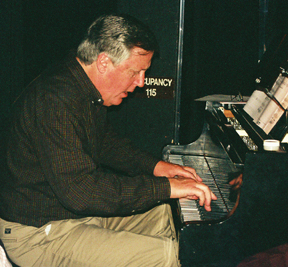 Paul Smith sits in for Russ Long. [Photo by Tom Ineck]