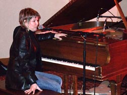 Karrin Allyson pays tribute to Butch Berman [Photo by Tom Ineck]