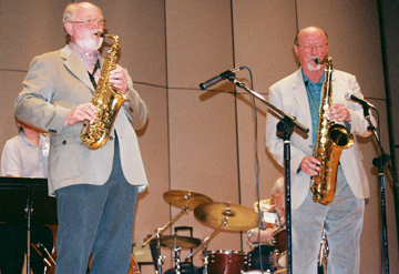 Gary Foster and Bob Kindred [Photo by Tom Ineck]