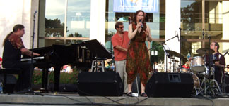 Kendra Shank Quartet [Photo by Tom Ineck]