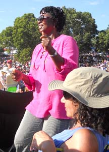 Grace Sankey-Berman rocking out to the sounds of Santana. [Photo by Al J. Laikaitis]