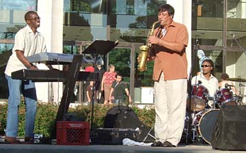 Joseph Vincelli fronted a quartet for the final concert of the 2011 Jazz in June. [Photo by Tom Ineck]