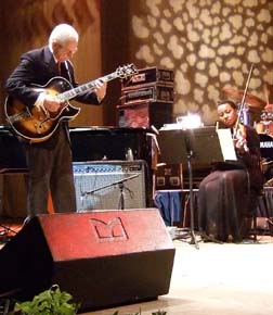 Guitarist Kenny Burrell and violinist Yvette Devereaux [Photo by Tom Ineck]