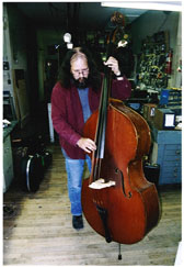 Bob Popek plays Mark Pierce bass